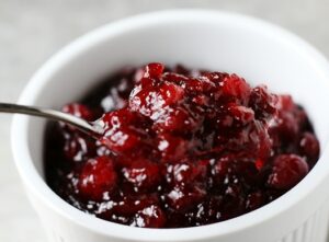 Simple and Amazing Cranberry Sauce